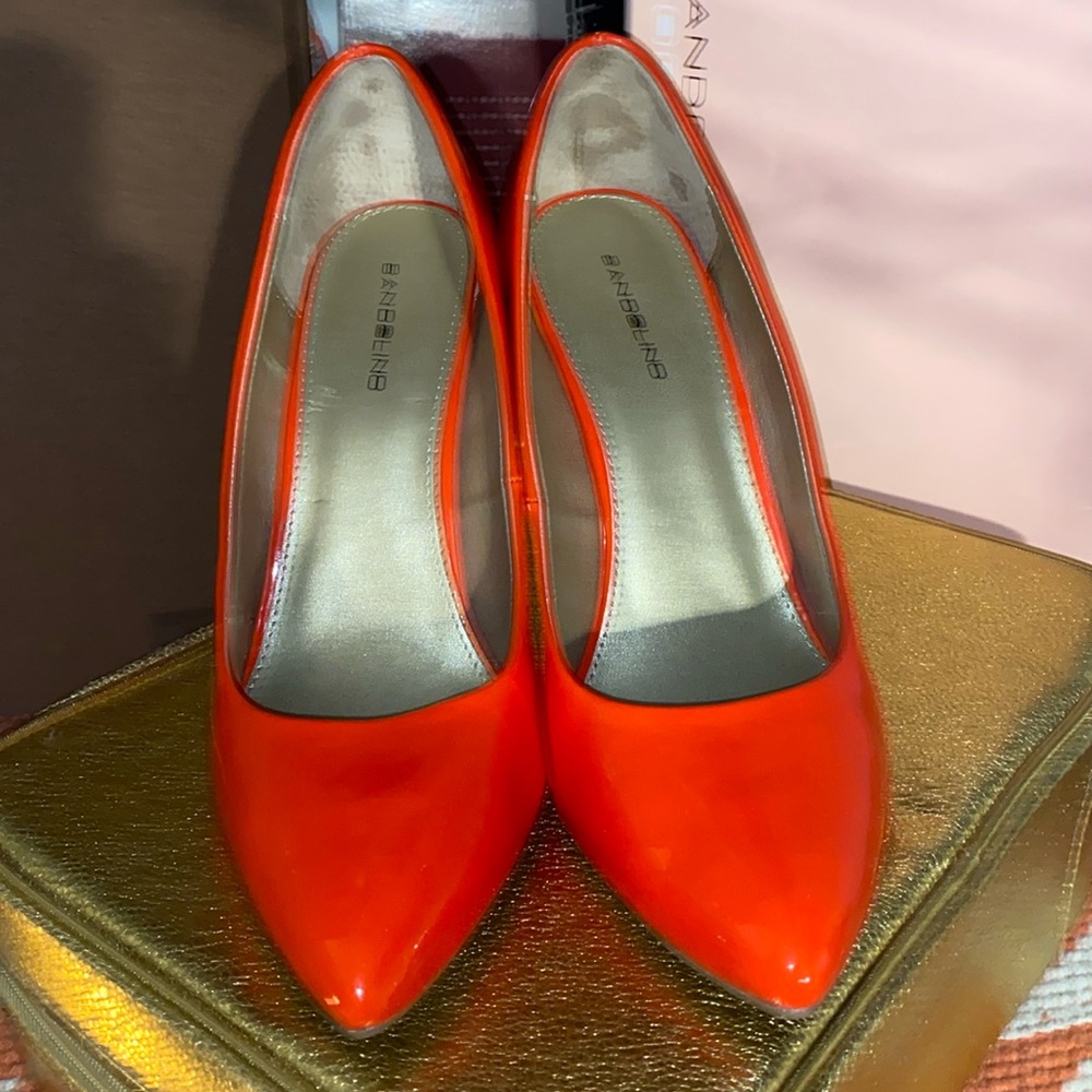 Bright Orange 🍊 Pointy Toe Heels